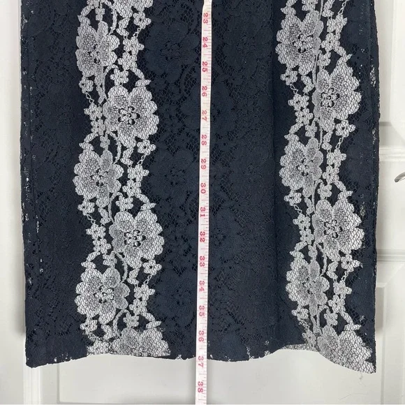 Betsey Johnson Women's Dress Black White Floral Size 2 - Picture 10 of 13